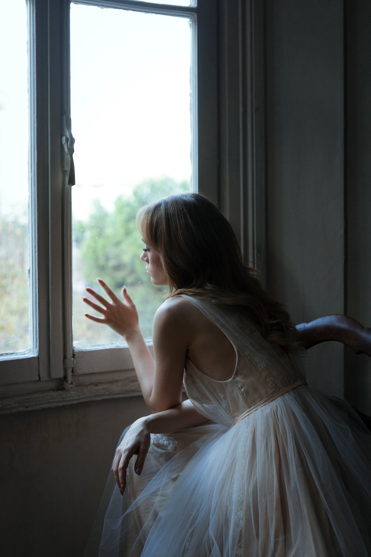 Avant-Garde White Performance Dress Rental – Pale Dominion